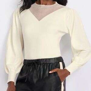 Molly Bracken Ribbed V-Neck Puff Sleeve Sweater – Ivory – Size Small – NWT